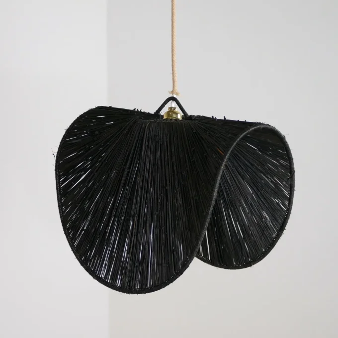 Suspension en raphia noir - Vague