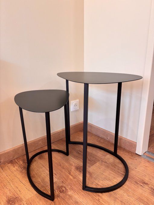 Table en métal noir set de 2