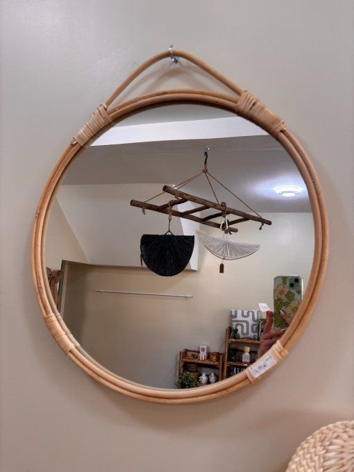 Miroir rond en rotin naturel