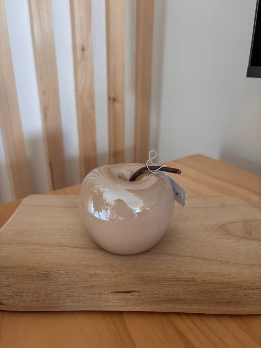 Objet pomme décorative beige
