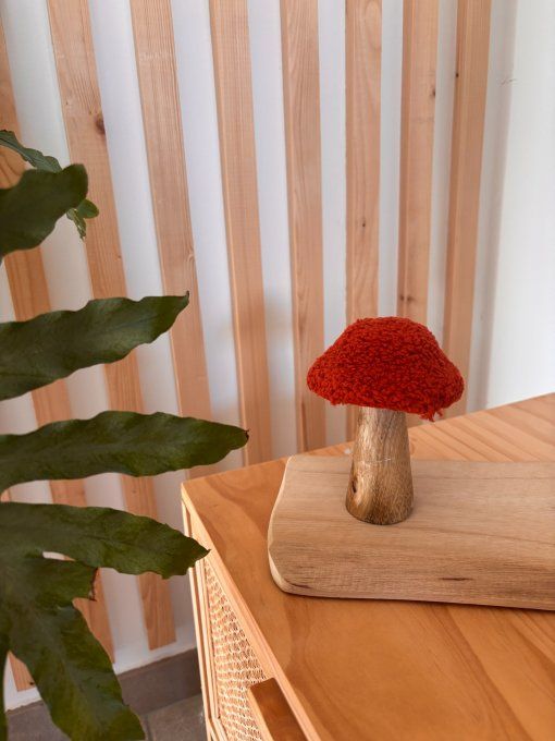 Champignon en bois de manguier orange